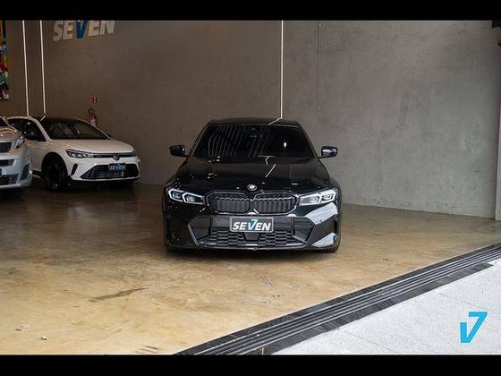BMW 320i 2.0 16V TURBO FLEX M SPORT AUTOMÁTICO BMW 320i 2.0 16V TURBO FLEX M SPORT AUTOMÁTICO
